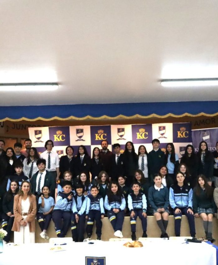 Colegio reconoce a estudiantes por destacado desempeño a nivel regional, nacional e internacional