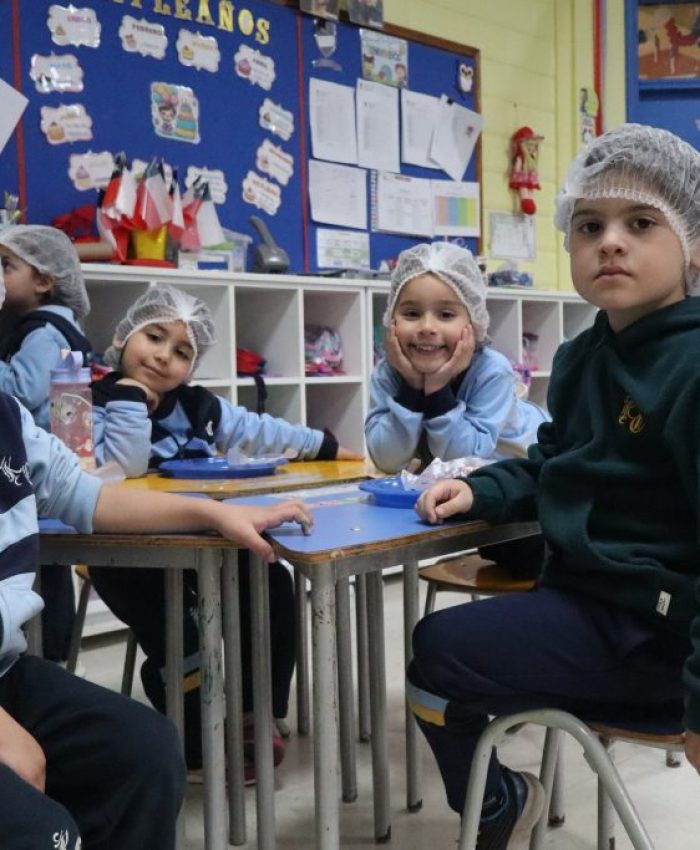 Niños de Nivel Inicial celebran las Fiestas Patrias con comidas típicas