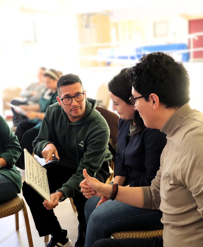 Docentes fortalecen prácticas de entrevista a apoderados mediante jornada