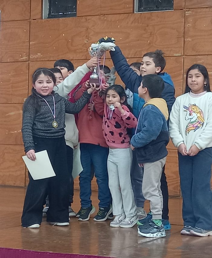 Kingston College obtiene 2° lugar en Torneo de Liga Escolar de Ajedrez